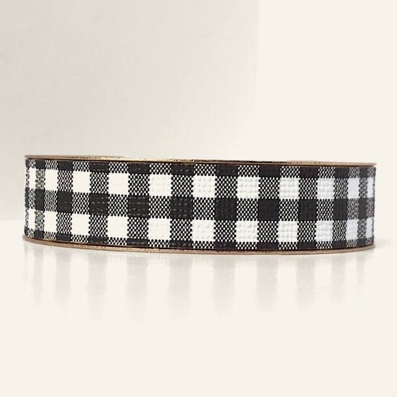 ✌🏼 #1268 Faux Leather Black And White Plaid Cuff Bracelet - Picture 5 of 17